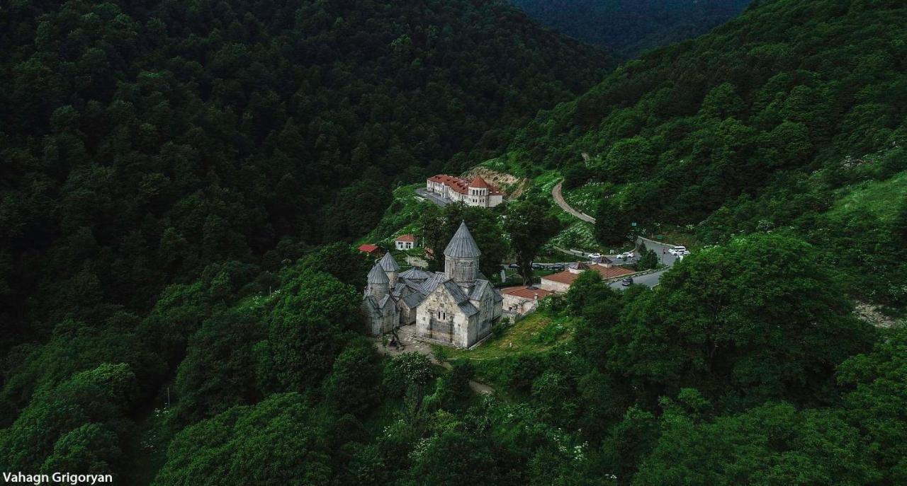 Hotel Vanatun, Haghartsin Monastery Teghut Екстериор снимка